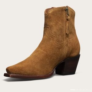 Tecovas “The Daisy” suede boot Size 10